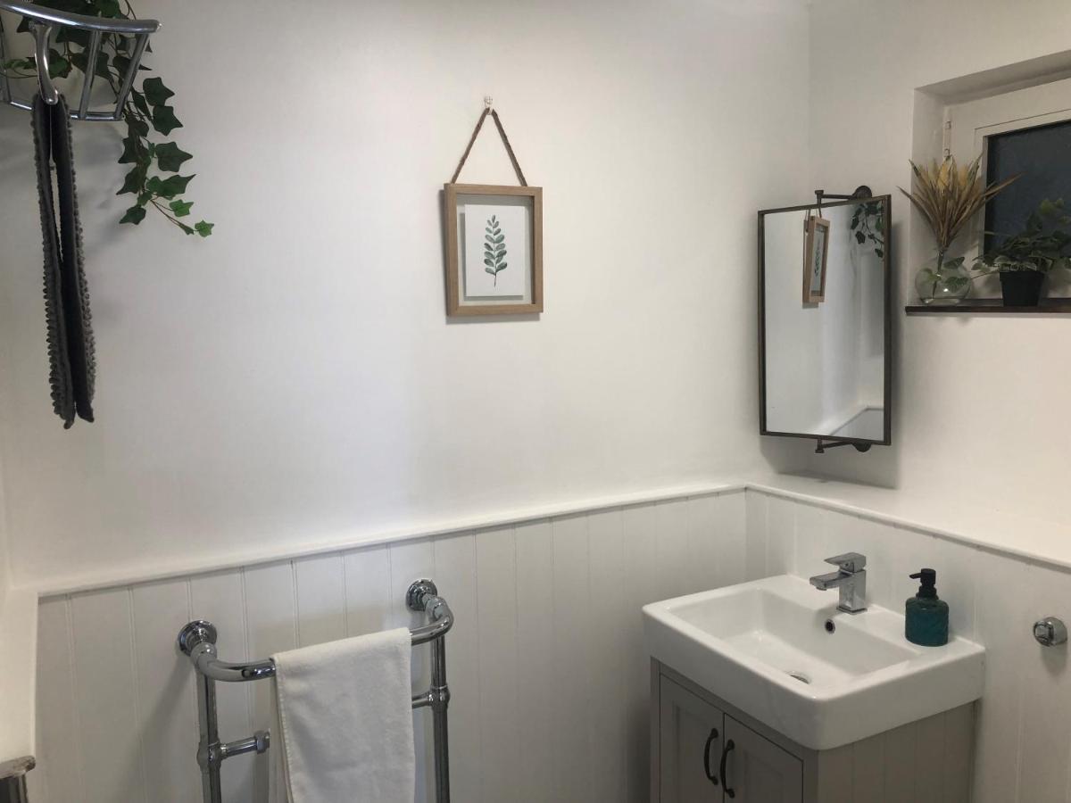The Nest, Central Falmouth, 10 Mins To The Beaches And Off Street Parking 외부 사진